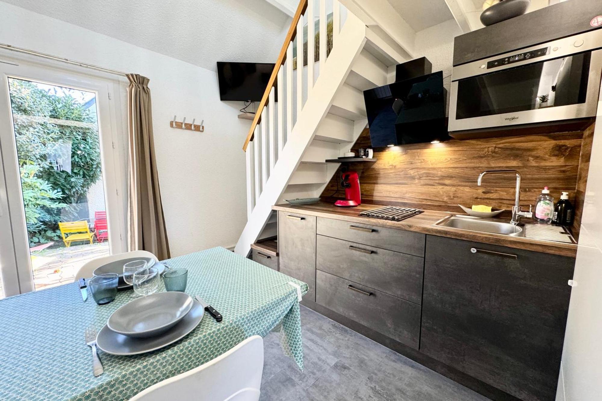 Maisonnette De Charme Bord De Mer Piscine ギデル エクステリア 写真
